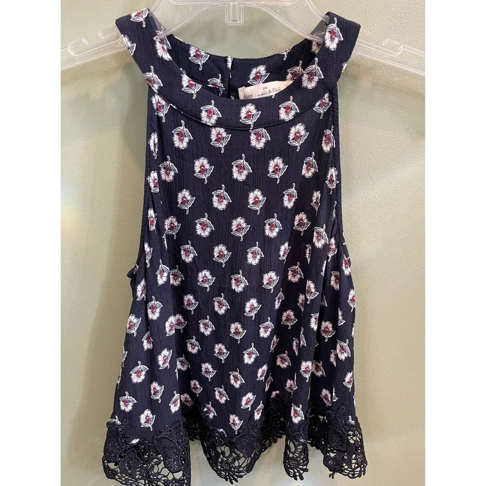 Abercrombie & Fitch Navy blue floral top with lace bottom -size XS